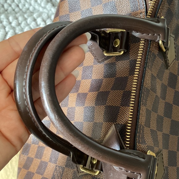 Authentic Louis Vuitton Speedy 30 - Picture 6 of 12